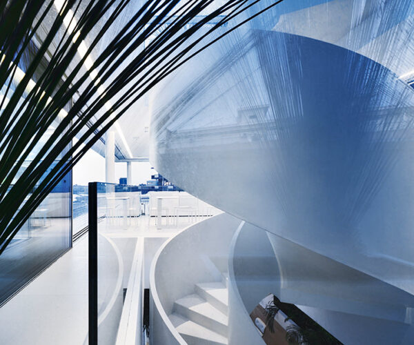 HOUSE BOAT (1)